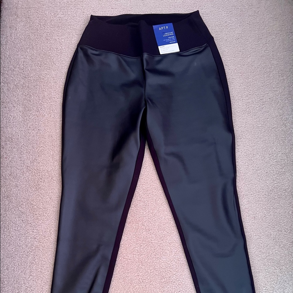 Stretch knit, faux leather legging
